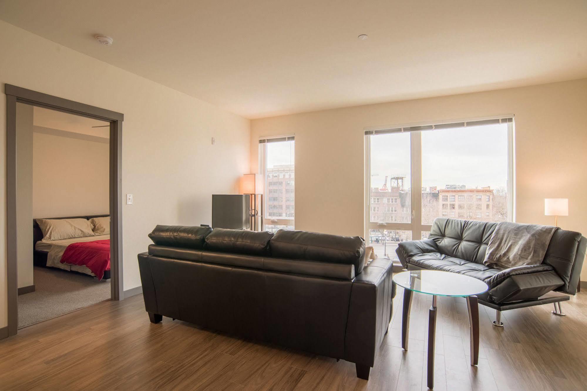 Pelicanstay In Pioneer Square Seattle Bagian luar foto