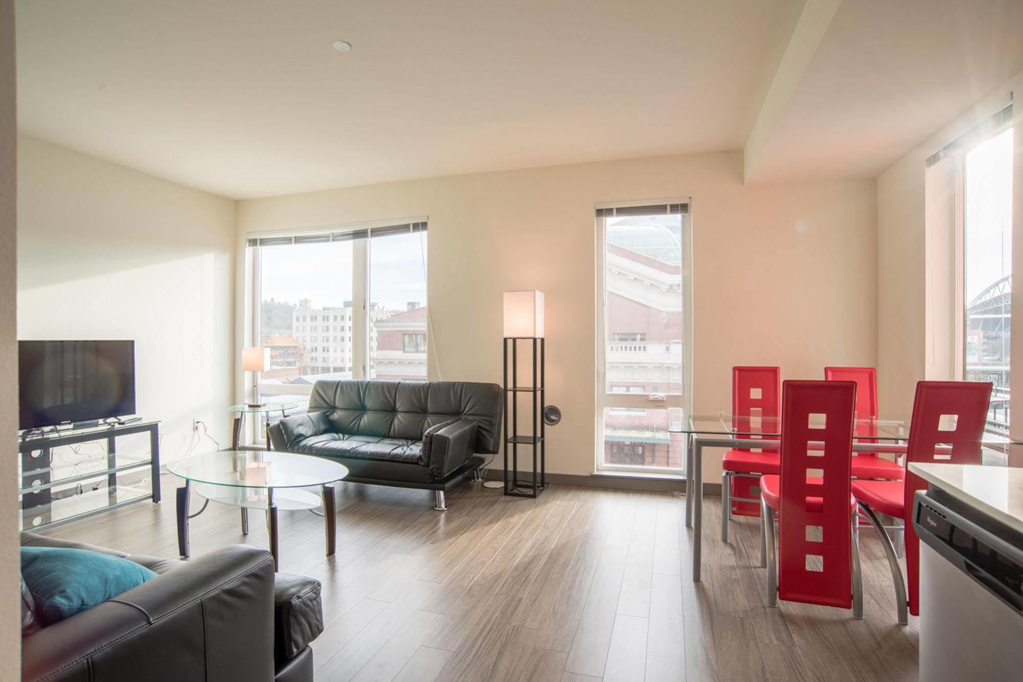Pelicanstay In Pioneer Square Seattle Bagian luar foto