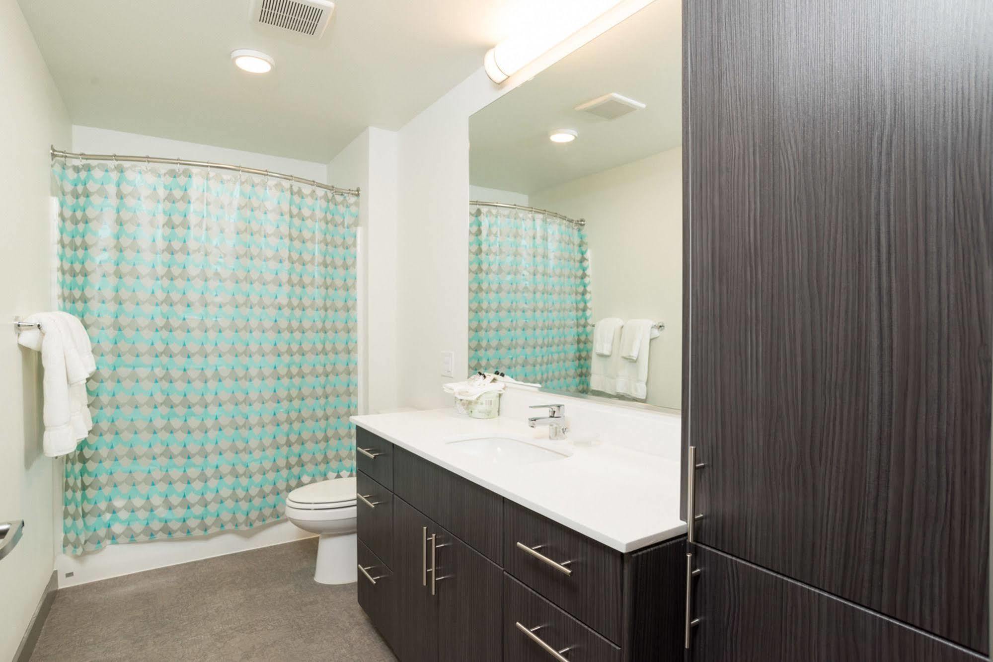 Pelicanstay In Pioneer Square Seattle Bagian luar foto
